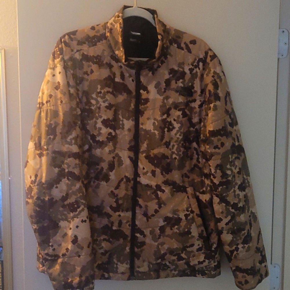 The North Face lightweight puffer jacket.